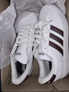 adidas Women’s White Sneakers with Burgundy Stripes